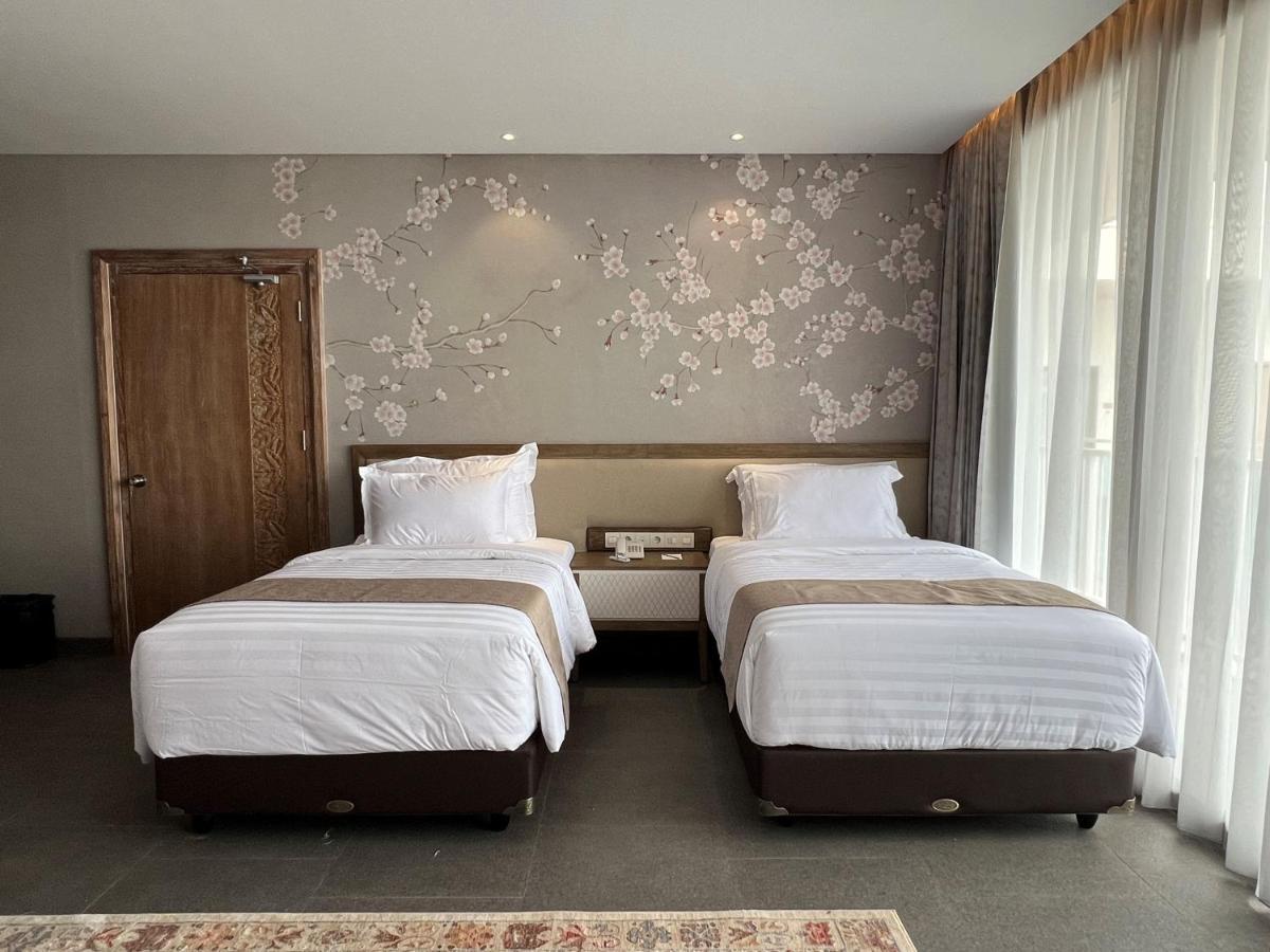 Tabebuya Resto & Resort Kesembu エクステリア 写真
